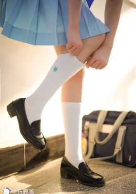 色戒被分腿进入图片_720在线观看完整版