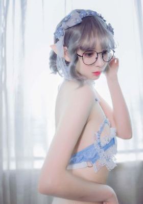 男明星被金主调教高h_剧情片在线手机播放