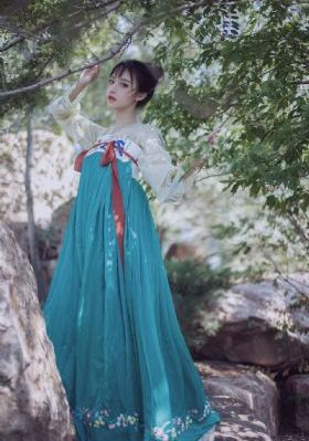 美丽的他电影版_DVDHD高清在线观看